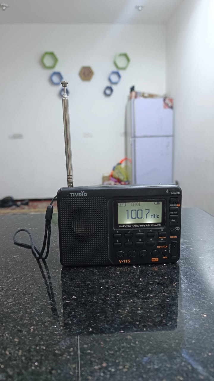 راديو رقمي باله انكليزية صناعه صينيه، شحن و امكانيه تسجيل الصوت من الاذاعات على الرام، صوته جداً عالي و مجسم ٤ موجات AM/FM/LW/SW.
20 الف


**إذا كنت صاحب هذا الإعلان وتريد حذفه لأي سبب، رجاءا أرسل رسالة إلى الدعم الفني**