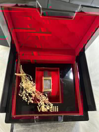 ساعة فاريلي • أنيقة • خاص