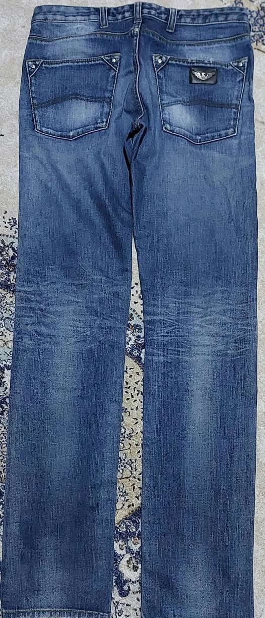 ارمنی  ایطالی
قیاس 32
طول 108
حجل 18


**إذا كنت صاحب هذا الإعلان وتريد حذفه لأي سبب، رجاءا أرسل رسالة إلى الدعم الفني**