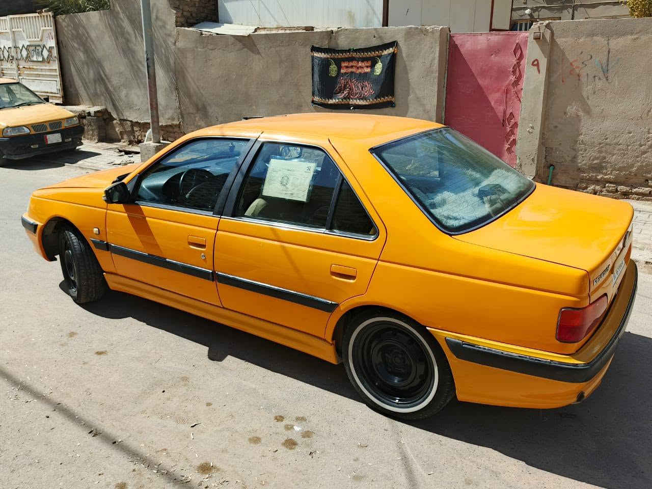 بيجو 18 مكينه وكور جديد حداديه جديد وكير خير من الله بيها صبغات بصيطه وقطعتين تبديل بسمي هيه وغرامات مصفره تخم تاير رقم مسطره السعر50وبيها مجال غاز بنزين منضومه زنون ملاحظه منضومه الغاز عوزها إدامه والقطع المبدلات موجوده عنوانها الديوانية ***********سنويه لحد2030
