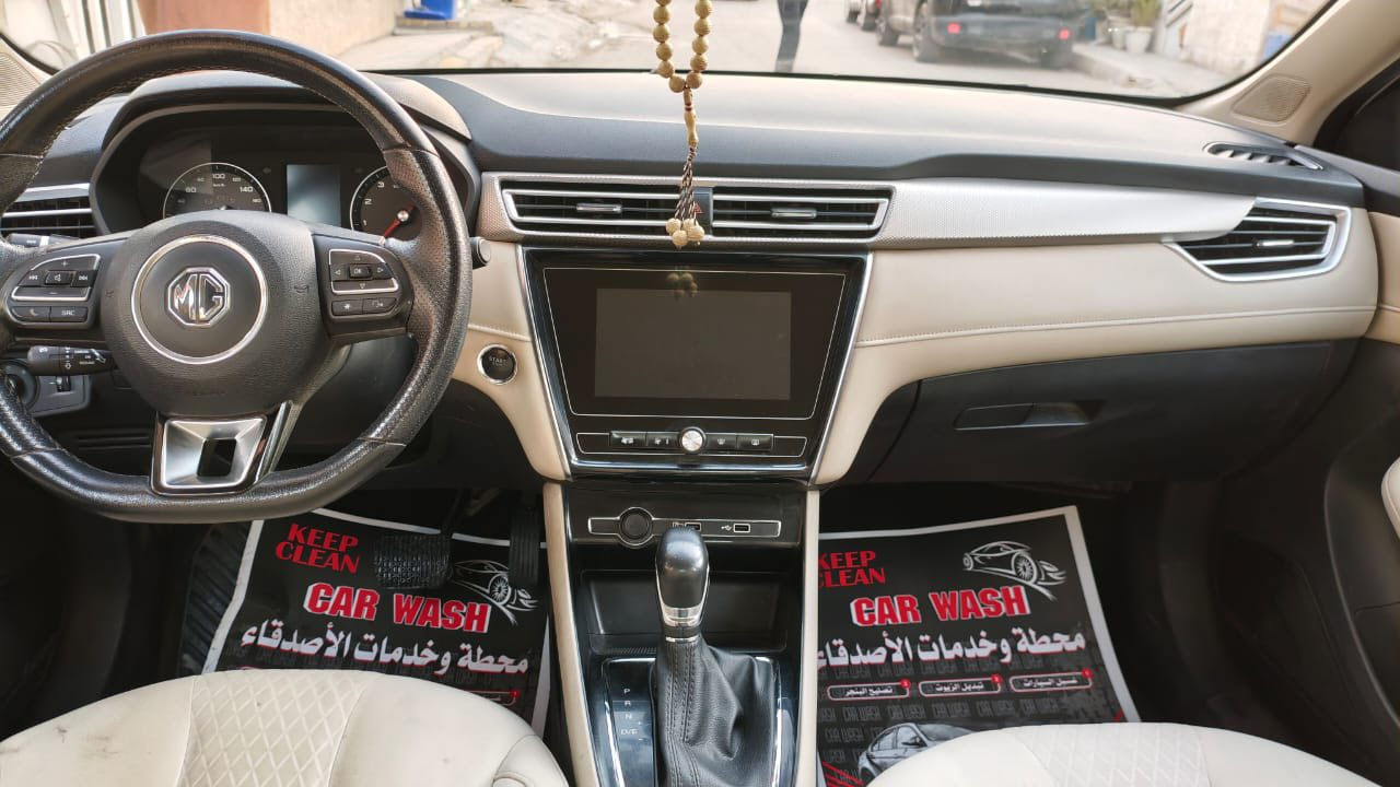 MG5 Comfort 2022
سلام عليكم ورحمة الله 

MG5 

فئة Comfert 2022 

سيارة وكالة و بعدها بالضمان و السيارة باسمي تشتري تحويل ثاني يوم باقي ضمان بيها 3 سنوات من الشركة 

ماشية 38000 كيلومتر 

مواصفات : 

محرك ١٥٠٠ تنفس طبيعي 

كامرة خلفية و حساسات 

تحكم ستيرن

تحكم مري جانبية 

كروز سرعة 

شاشة كبيرة ربط AndroidAuto & Apple CarPlay 

اشاير مري 

حساسات تايرات 

السعر : ١١٨ بيها مجال بسيط 

التواصل *********** 

متواجد واتساب و اتصال
