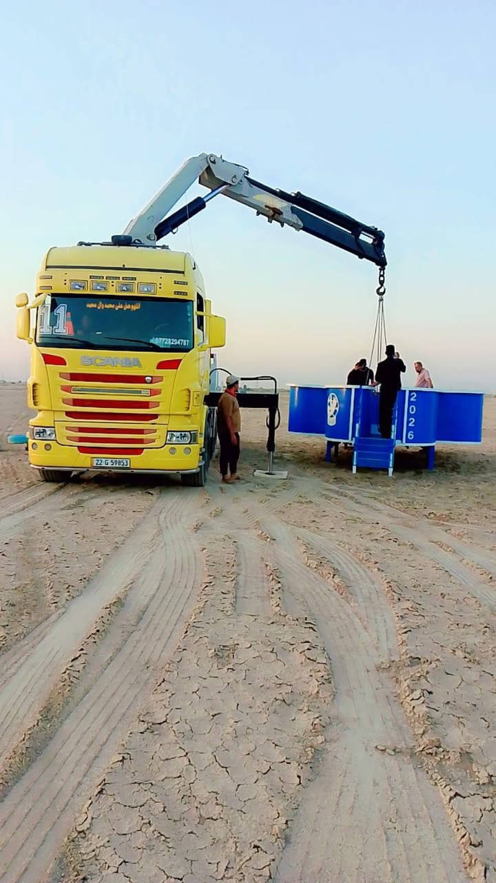 سلام عليكم سكانيه مديل 2011 حجم 440 كرين 16 طن اربع رجلين لسياره جاهزه ***********
