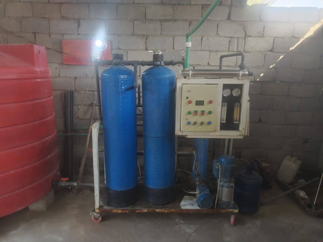 معمل ماء راديتر للبيع كامل المكان طويريج السعر 14 ورقه وبي مجال للاستفسار***********
