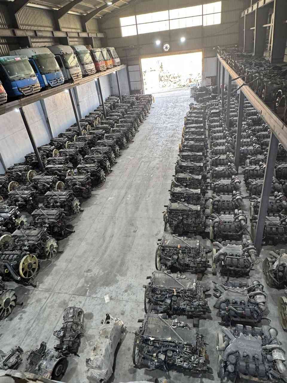 الان موجود انواع الكيرات ومحركات لسيارات مرسيدس 
نوع. اكتروس. اكسور. اتيكو. اروكس. 
العنوان اربيل صناعه شمالي كراج 
محمد حجي سمير كركوكي 
للاستفسار اتصل على الرقم 
009647503130750
009647701326202

Now available: various types of gearboxes and engines for Mercedes vehicles: Actros, Axor, Atego, Arox.
Address: Erbil, North Industrial Area, near the garage of Mohammed Haji Samir Kirkuki.
For inquiries, please call:
009647503130750
009647701326202


**إذا كنت صاحب هذا الإعلان وتريد حذفه لأي سبب، رجاءا أرسل رسالة إلى الدعم الفني**