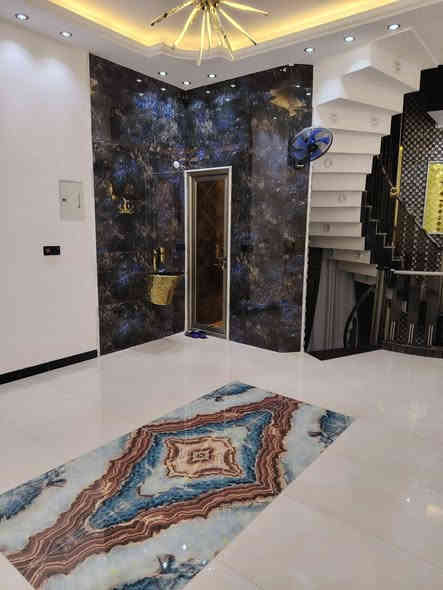 السلام عليكم
بيت  للبيع طابو ملك صرف في النحف حي النداء منطقة ال 46 بناء حديث 100 متر على شارع 20 و ساحة
السعر 200 وبي مجال 
اتصال مع واتساب 
 ***********
