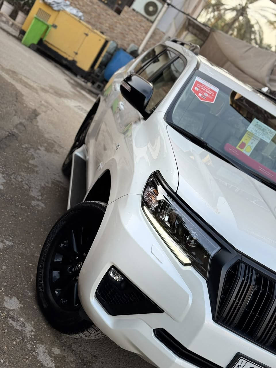 بسم الله الرحمن الرحيم
للبيع او المراوس حسب الرغبه 

من نوع:برادو.     موديل:2023

الرقم:اربيل باسمي.   الفئه:TXSمدنايت

سعة المحرك:4000 V6.   العداد:11الف حقيقي 

مكفوله كفاله عامه من كل شي

المواصفات 

بصمه 

فتحه

شاشه كبيره 

مري شفط+كهرباء

كراسي كهرباء 

دفع رباعي 

لايت زنون

حساس خلفي 

سبير تعليك 

دبل تانكي

شاحن وايرليس

وبعد بيها هواي مواصفات مذكرتهن معروفه ال TXS

السياره خاضعه لضمان شركه ساز.  سنتين او 40 الف كم

السياره شرط بوضع الوكاله جديده بالخير عل ياخذها

العنوان بغداد 

للاستفسار الاتصال على الرقم

 

‭0778 019 0478‬
