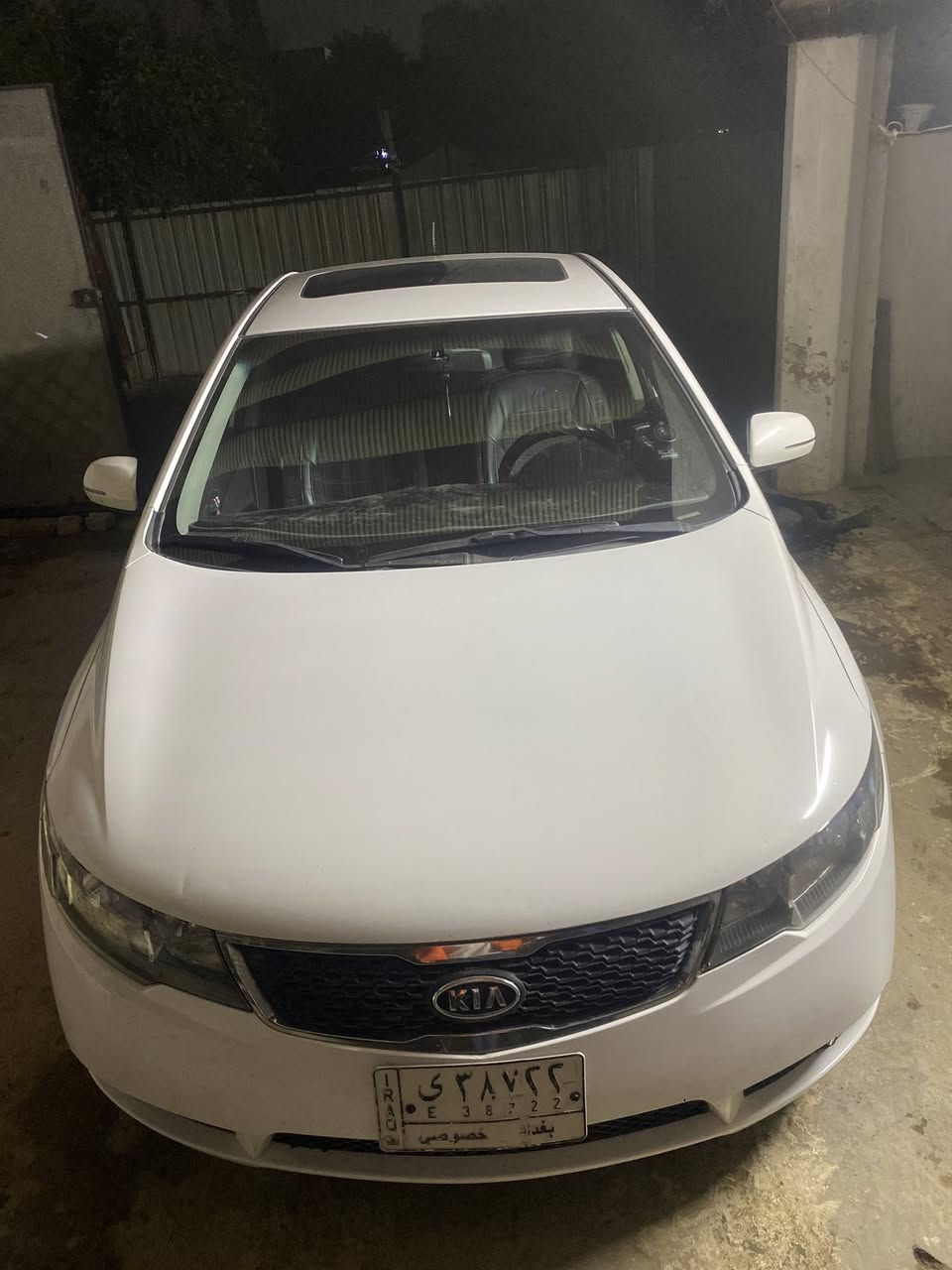 السلام عليكم من رخصة الأدمن سيراتو موديل ٢٠١٢ خليجي سيارة مكفولة شغلة وحده بس الدعامية مبدلة للجمالية ودعامية القديمة موجودة كير محرك مكفول تبريد تدفئة   السيارة فول عدة البصمة بياع سيارة احلا من الصورة 
سعر ١١٠ بيها مجال بسيط سيارة جناي
واتساب او اتصال
***********
