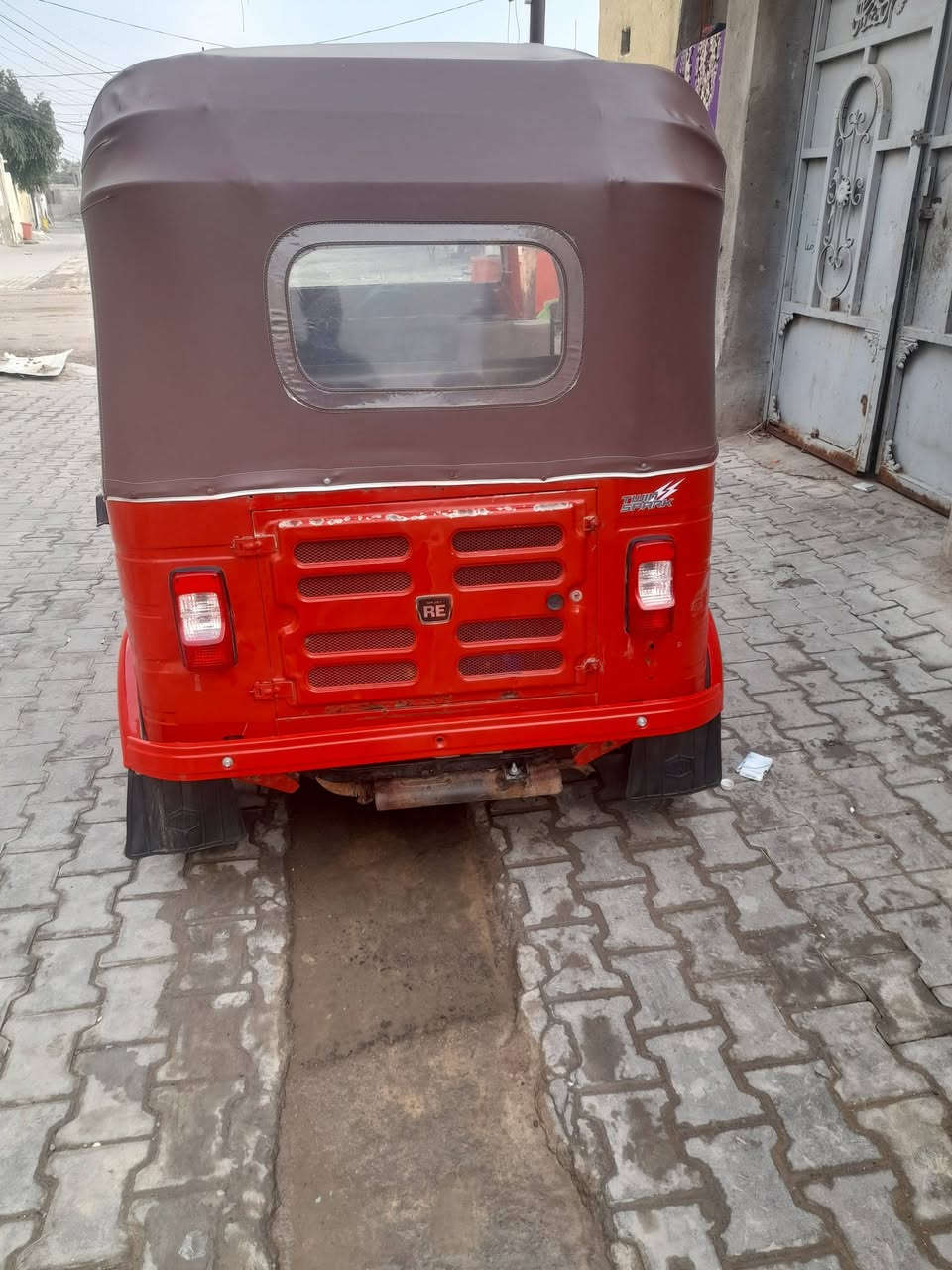 تكتك للبيع موديل 20 شهر الرابع اوراق وكيلها شاكر ابو المجر ميسان المجر الكبير ***********
