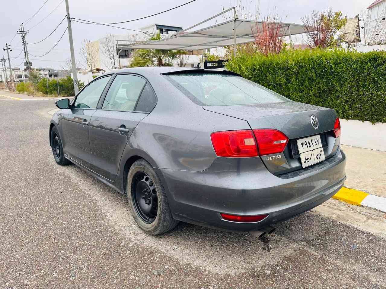 جيتا مؤديل 2014 مواسه فات خه ليجى مه كينه 20 بئ تؤربؤيه مه رغووبه مه كينه گير به شه رته نه كرايته وه پينج پارجه ى په مپه ناوى نيتى ئيرباگ هه مووى به شه رته نه ته قيوه جركه ى تيدانيه 
*********** أربيل, العراق
