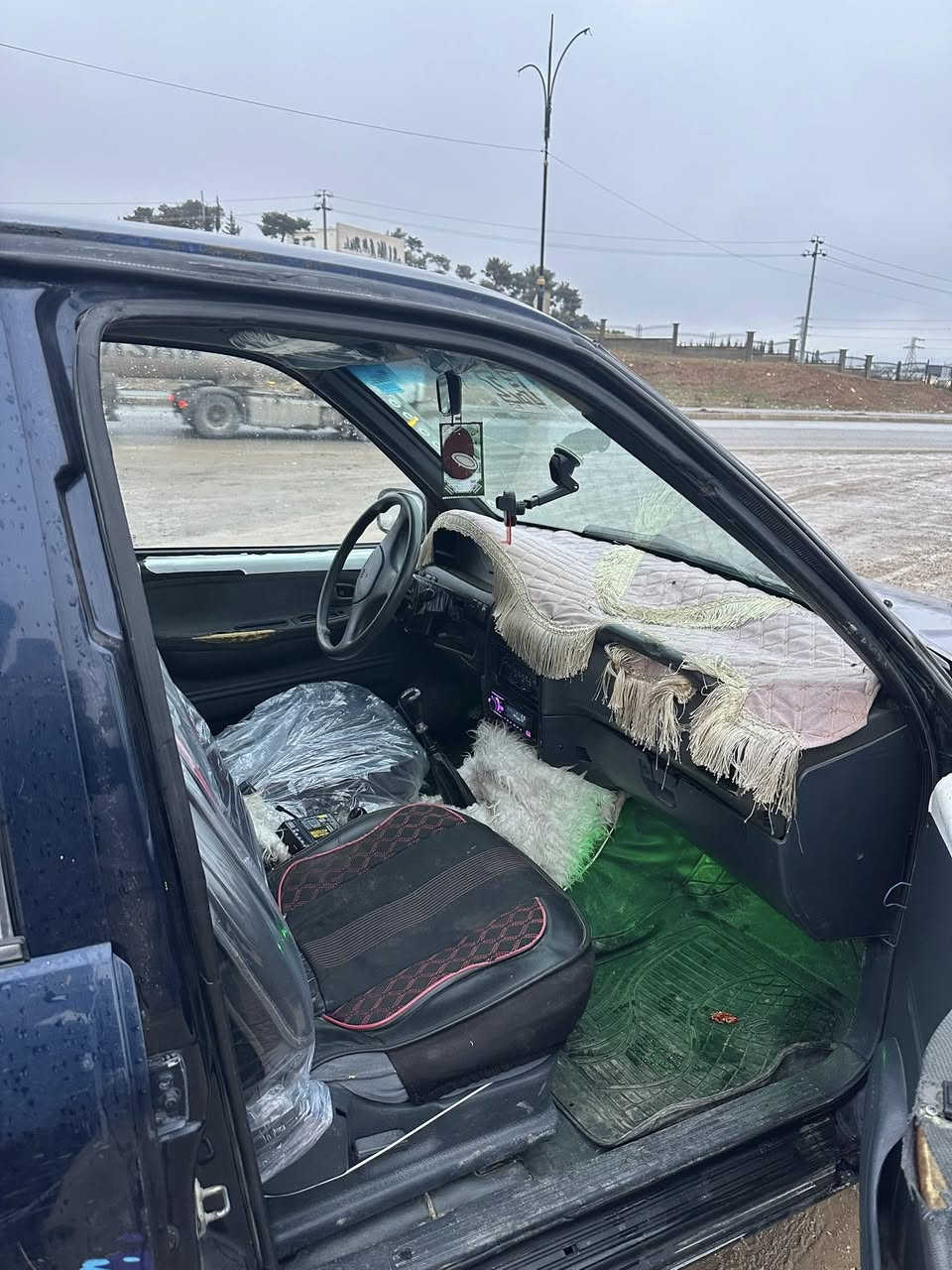 بۆ فرۆشتن سعر ١٧گڵا کیا 1996
ئارم کۆن سلێمانی لەگەڵە بەشەرت ئەوەلیات مەکینە ٤پستۆن
 ٨و کابریتە گێرو مەکینەو ئەکسلی بەشەرت زۆر توندو تۆڵو نەرمو مەزبوتە پاوەرە گەرمی ئیش ئەکا تاقم پێشی بێ عەیبە 
کارەبای مەزبوتە 
ناونیشان چەمچەماڵ  
ژم ***********
***********
ئەدمین ❤️🌹
