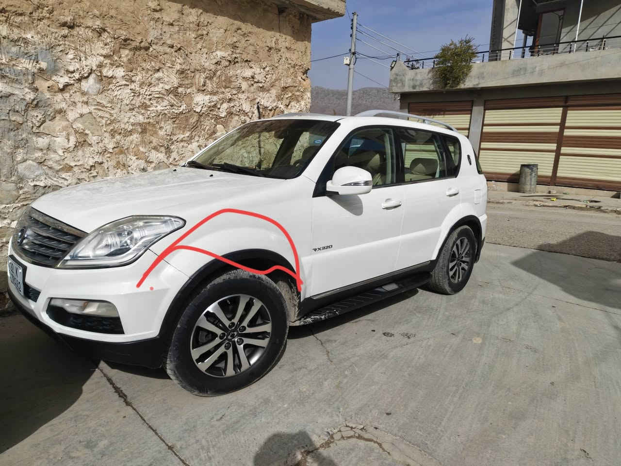 سانگوینگ ریکستون 2015 فول موسه فات سلایت کوشن جلد و کاره بایو هیته ر ده بل ئه سل سی معقد ئاوينه شفت حاسه شه غال ته بریت مه رکه زی په له يه بوياخي هه يه
***********)111( سعر

***********
