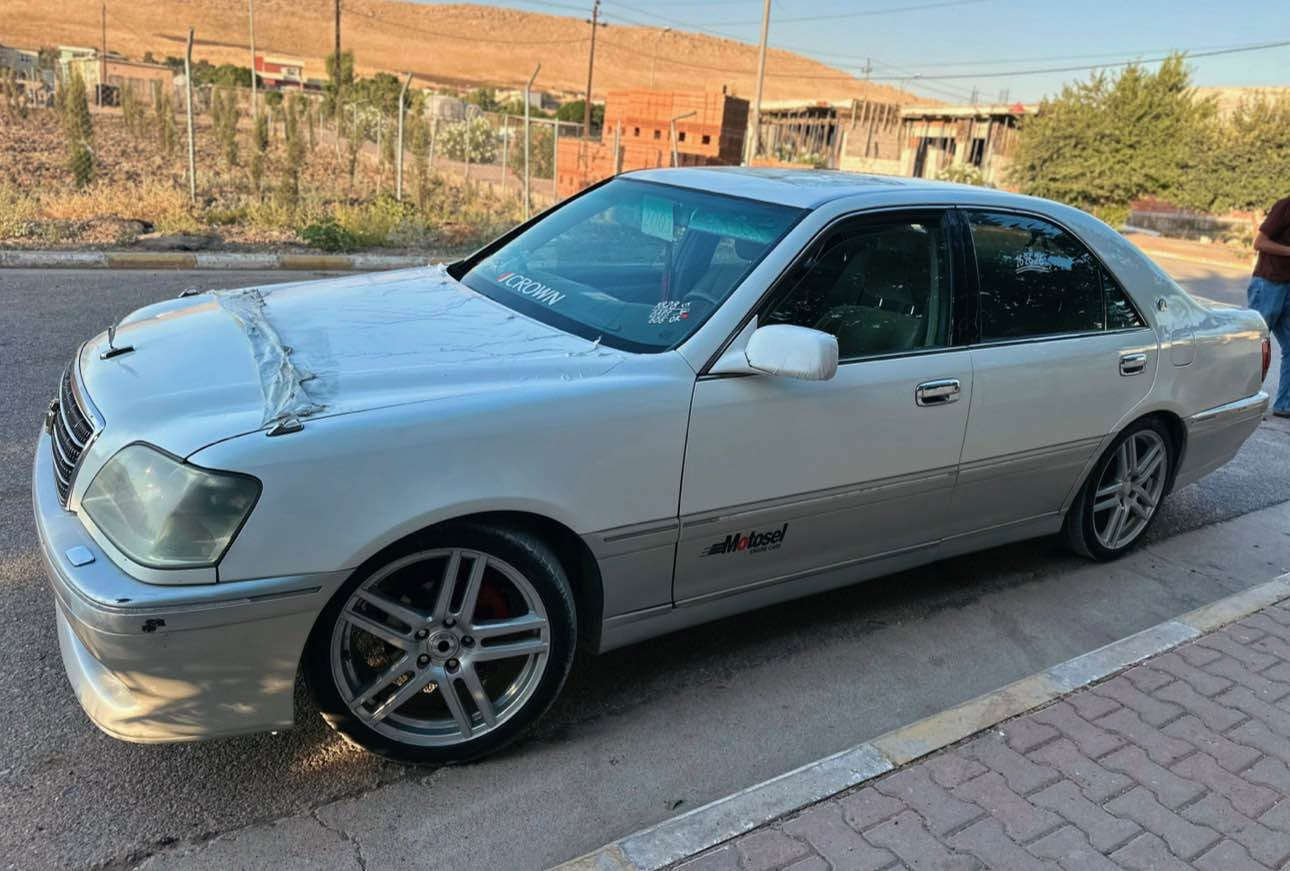 بڕاوە بڕاوە بڕاوە
مەلیکە ٢٠٠١
D4 گەورە 
175
گێرو مەکینەی بەشەرت دەعمو لێدراو بەشەرت قرچێکی پێشی هەیە زۆر نیە بستێکە ماباقی بەشەرت 
شوێنم بازیانە 
*********** السليمانية, العراق
