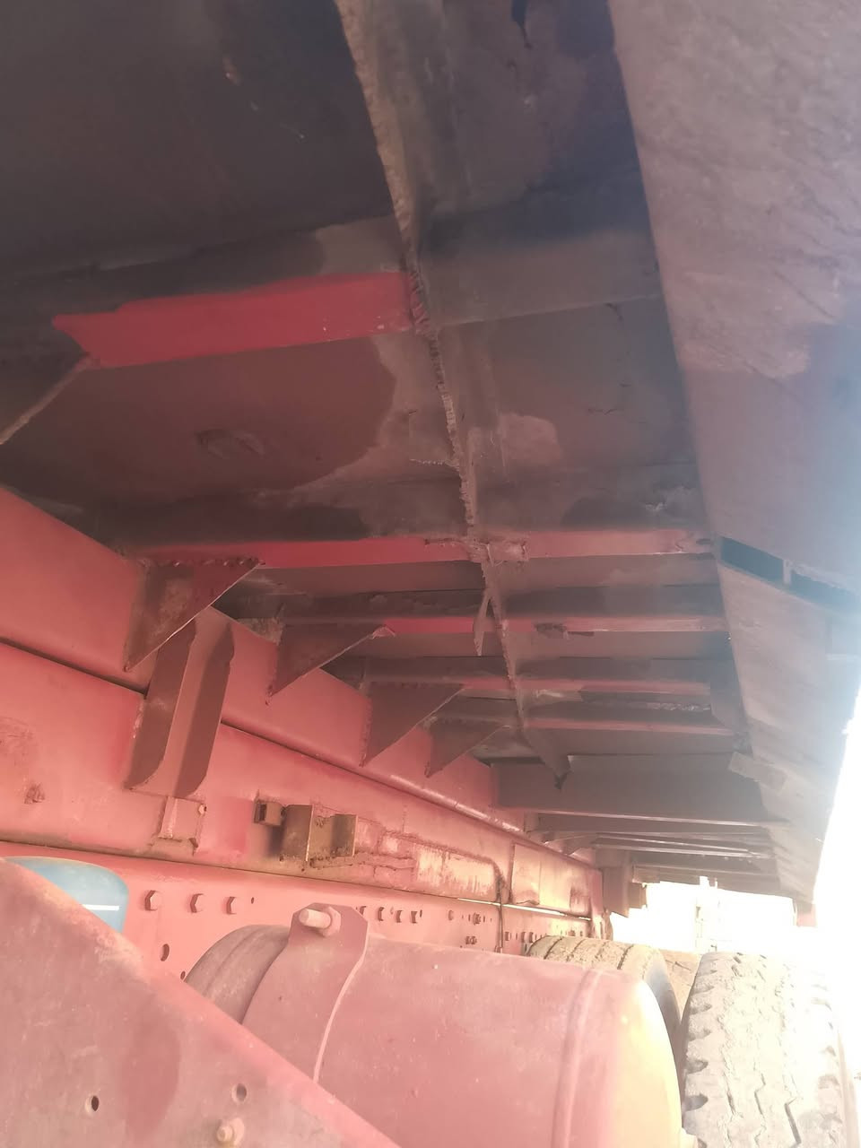 للبيع أو مراوس بدي مربع بسعر مناسب مكان بصره***********
