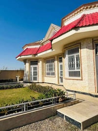 مزرعة للبيع        المساحه 2250 متر / طول 125 متر / العرض 18متر /   ال...