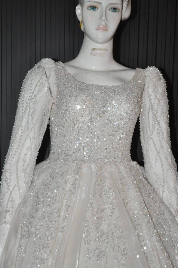 مكلفة بالنشر
بدلات اعراس موديلات جديدة ونضيفة تصفية محل بسعر 25 الف 
للاستفسار التواصل على الرقم ***********
يوجد توصيل لجميع المحافظات
