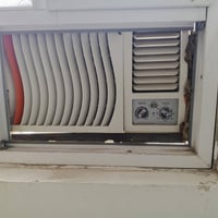 مكيف للبيع نوعيه الحافظ  مامستخدم هواي سعرة 400وبي مجال  لاستفسار اتصا...