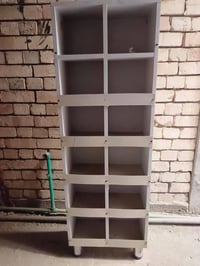 عارضتين أدوية • واجهة صيدلية