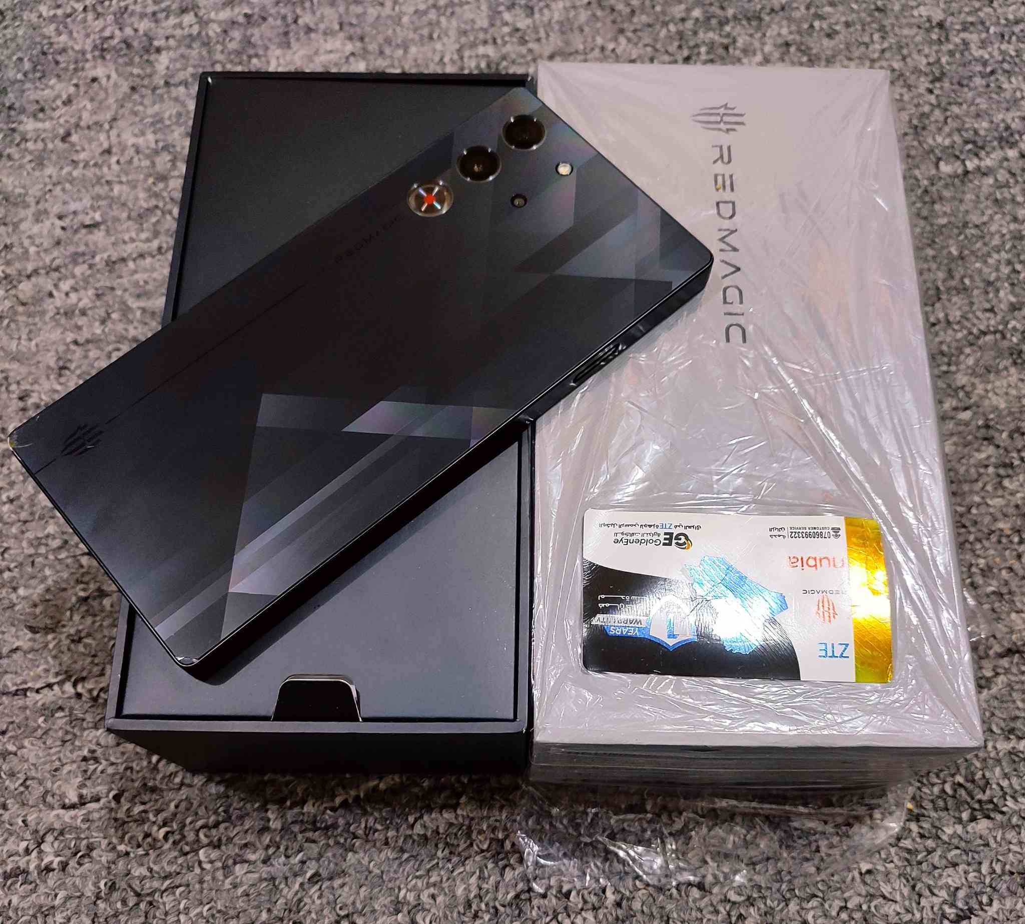 ريد ماجك 10برو
ذاكره 256 رام 12+12 
جهاز كله مكفول من كلشي 
فقط بيه هذني الفطور مثل ماموضحات صايرات بطراف الشواصي حته مامبينات كلش بصور ملحقات كامله السعر 575 قفل
مكاني نجف ***********
