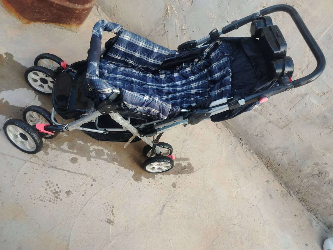 سعره.   ٣٥ الف يوجد توصيل ***********
