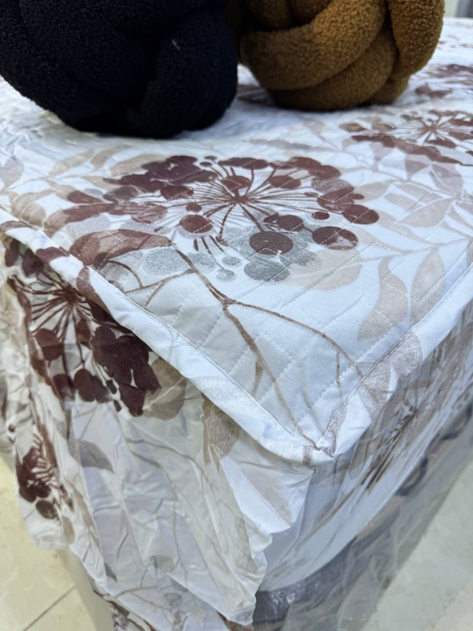 شرشف نفرين مبطن طبي 🔥
 صيفي ثقيل لاستيك كشكش 3قطع 
شرشف مع 2وجه مخده .
السعر 23 الف✅
توصيل داخل بغداد ٥ الاف


**إذا كنت صاحب هذا الإعلان وتريد حذفه لأي سبب، رجاءا أرسل رسالة إلى الدعم الفني**