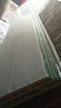 سندويج جديد 6متر 3 قطع شخاط مليم ونص جديد مكان بغداد الشعب 07715260135