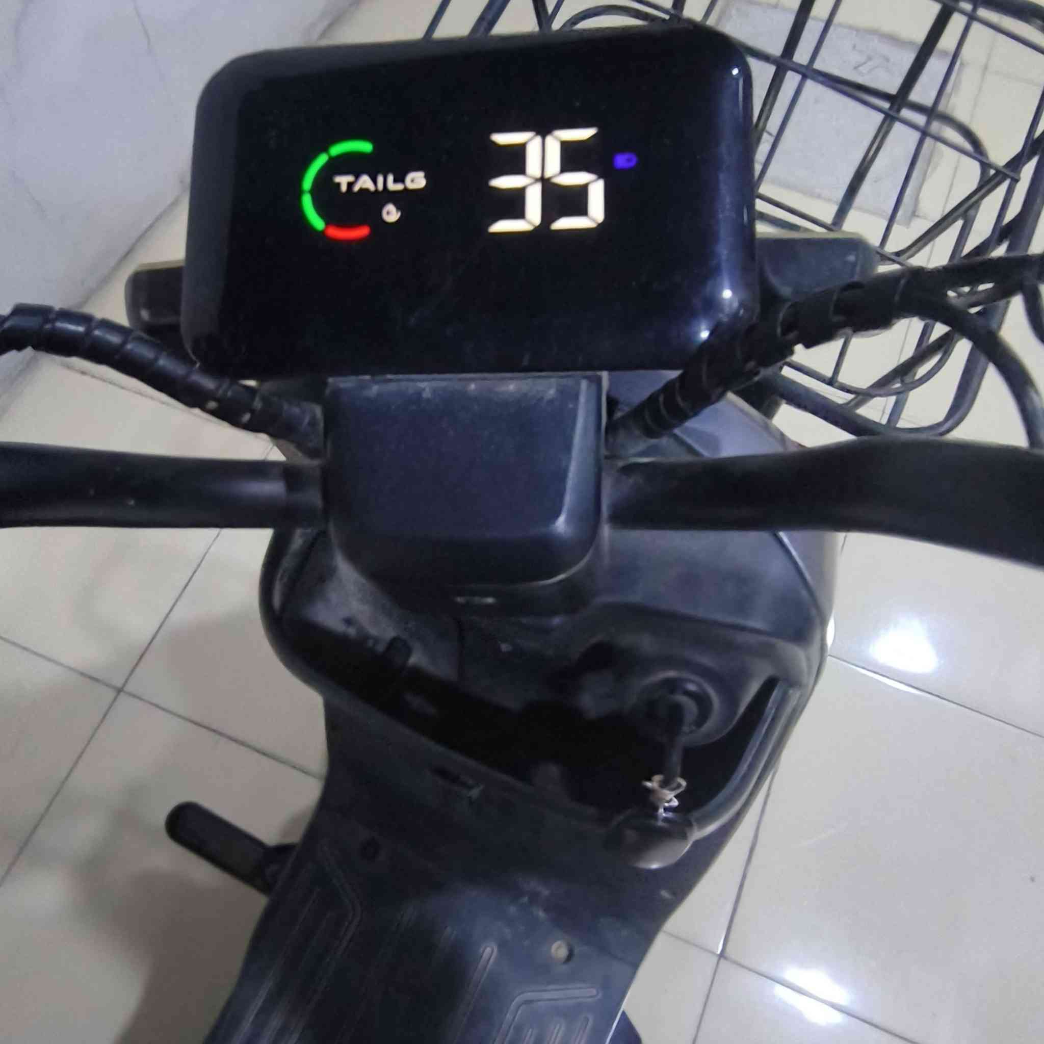 دراجة ريان حجم 14
للبيع سرعه ثابته 35
سعره 300
بيه مجال


**إذا كنت صاحب هذا الإعلان وتريد حذفه لأي سبب، رجاءا أرسل رسالة إلى الدعم الفني**