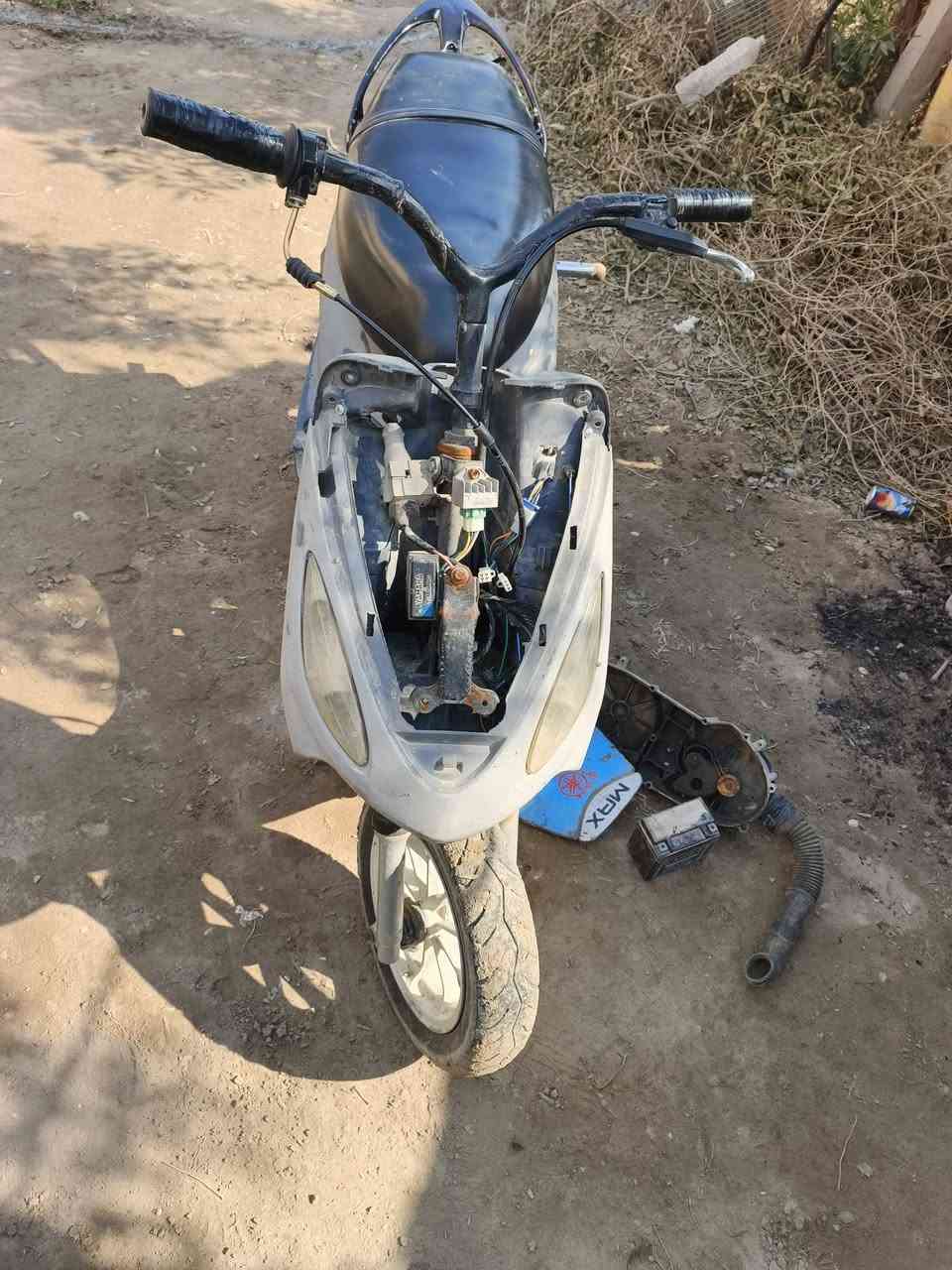 السلام عليكم شباب ماكس منغولي حربيه الدراجه عوزه كابريتر وكفر الكدام وباتري للبيع السعر 200 وبيه مجال او مراوس بكير المكان حله حي العسكري شارع 80 اليريده خاص او هذا رقمي *********** الدراجه متروكه جانت
