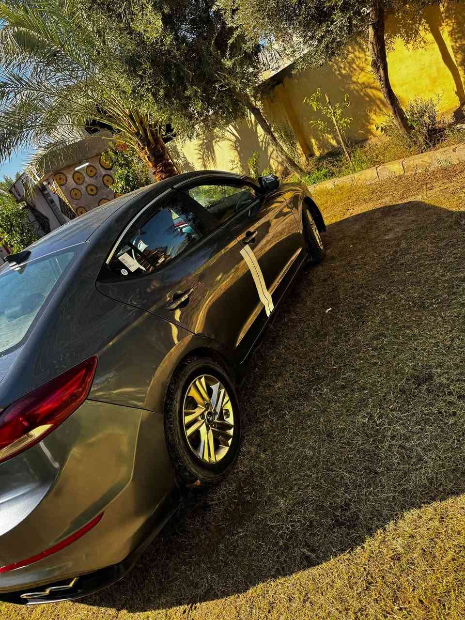 السلام عليكم النترا 2017 
فول موصفات عدا الفتحه والبصمه 
ردارات جانبيه وخلفيه رقم سليمانيه باسمي السياره جاهزه من كلشي متخلي ربع عليها
صوره الحادث بلمنشور
سعرها 130 بيها مجال بسيط 
محرك وكير بلشرط المحرك كازكيت معلاي طابوكه علمود الدوانز   لا تبخير ولا تنقيص


**إذا كنت صاحب هذا الإعلان وتريد حذفه لأي سبب، رجاءا أرسل رسالة إلى الدعم الفني**