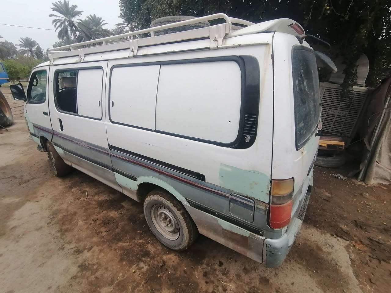 سلام عليكم للبيع هايسة ياباني رقم بابل انكليزي بس استلم لوحات كير ومحرك فيفيتي مال ملكة اكسل جديد توني شادة سيارة جاهزة تراي البصرة للاستفسار ***********.    ***********
