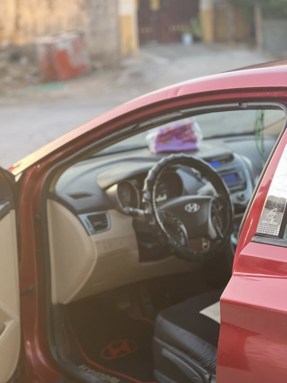 النترا 2012 وارد أمريكي بدون ضرر كما موضحه ب سونار نقص تبريد فقط السعر 107 وبيه مجال العنوان الخالص 
***********
