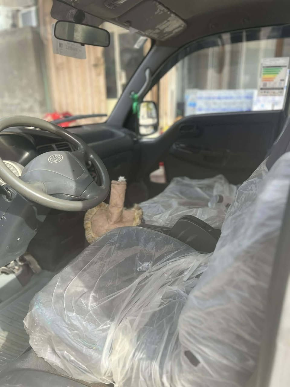 السلام عليكم اخوان كية بنكو موديل اا للبيع مال جناي مكينه وكير وشاصي ورقم شاصي مكفول مكاني السماوة رقم صاحب السيارة إني مكلف بلنشر ***********
