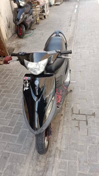 اخوان ماكس عدله للبيع الدراجه رمبه ممشاها 12 الف الدراجه بلاديه برغي م...