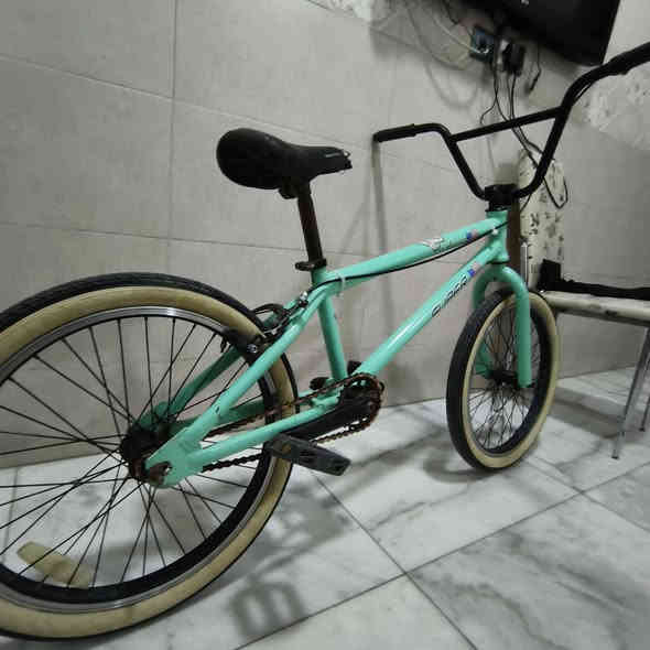 سلام عليكم بايسكل جيتي موديل 17البايسكل ابلادي درجه اوله السعر100 رقم للتواصل *********** مكاني الزعفرانيه
