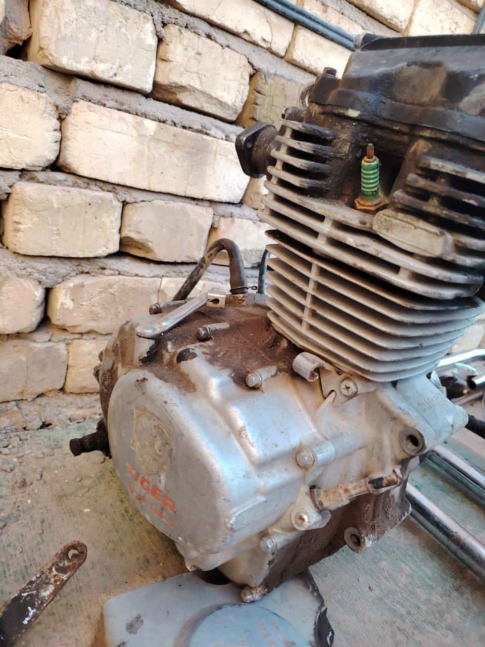 سلام عليكم
غراظ مستخدمه للبيع كلمن وسعره

لمكينه 45 وبيه مجال 

لدبلات لحمر لور ب10

لدبلات لوراا الاسود ب10

استان 5

لصالصنه ب20 وبيه مجال 

تانكي هو وصفاحياته ب60 وبيه مجال 

مشا ورا ب10

صينه زنجيل ب5

صالصنه نجمه ب10

وظفيره جديده الاصليه  ب5 

عينه مال ايران كتروني ب20 وبيه مجال

المكان ميسان حي جامعه 

لشراي ينتصل ***********
