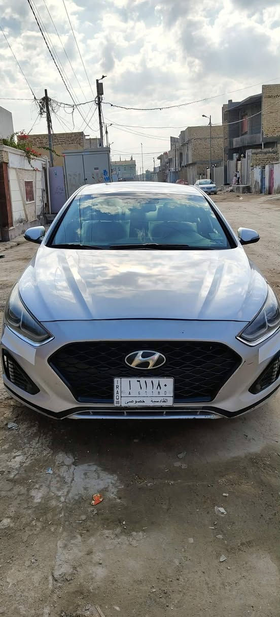 تحيه طيبه 
سوناتا وارد امريكي موديل 2019 
قادسيه معوقين باقي 3 اشهر و تصير حره  المعوق ولد شاب حاضر للوكاله والتحويل 
السياره كفاله عامه عدا البنيد تبديل  والباقي ع السونار 
مواصفات Fe
شاشه عريضه 
كامرا 
تحكمات جهتين
السياره ماشيه 60 
سعرها 142 وبيه مجال للشراي  مكان السياره ديوانيه مركز المدينة 
غير متواجد فيس بوك 
للاستفسار 
***********
