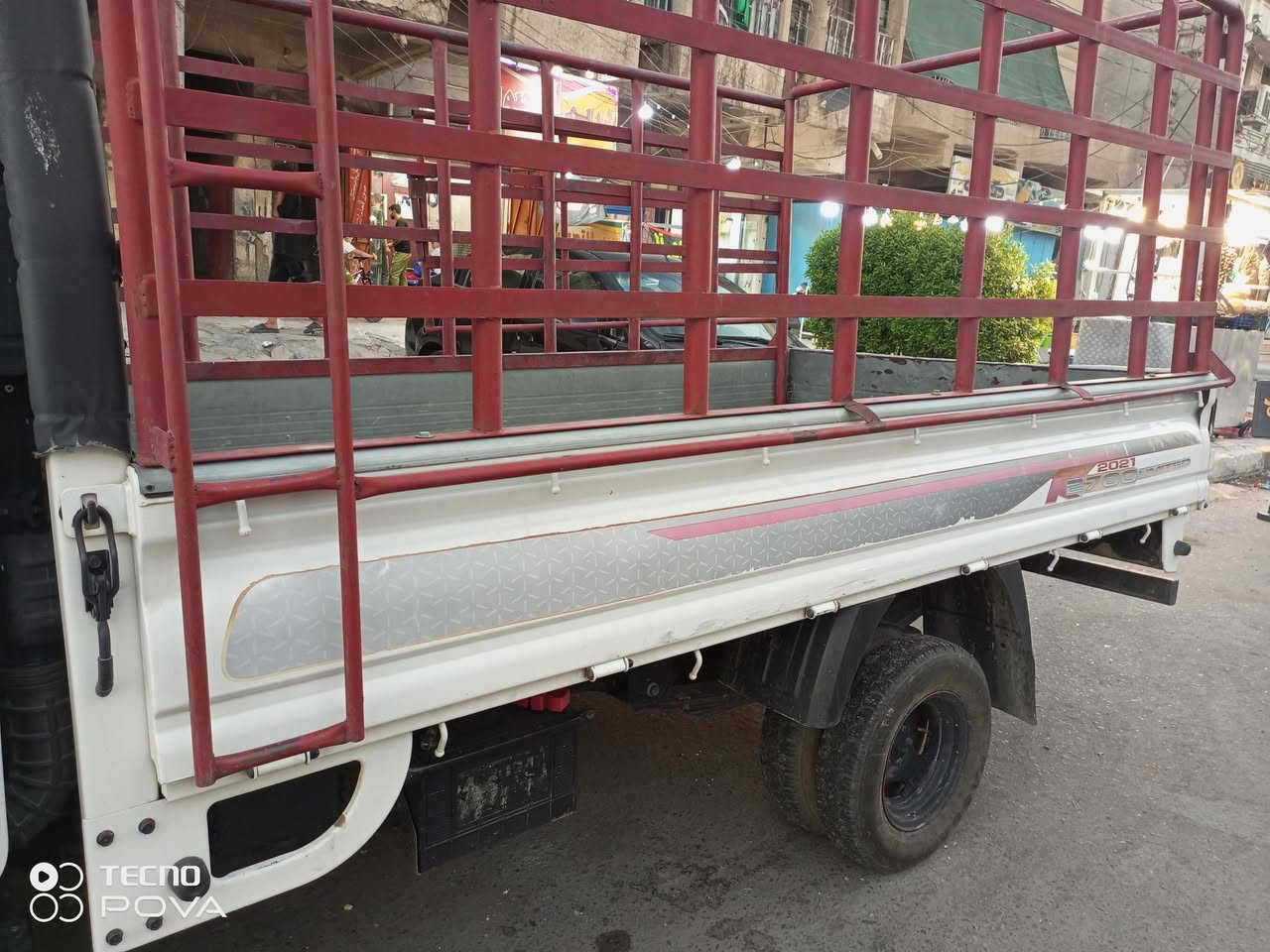 كيا حمل للبيع موديل ٢٠٢١ 
سعر ١٣٣ بدون محجر
المكان بغداد الجديده 
الاتصال ***********
