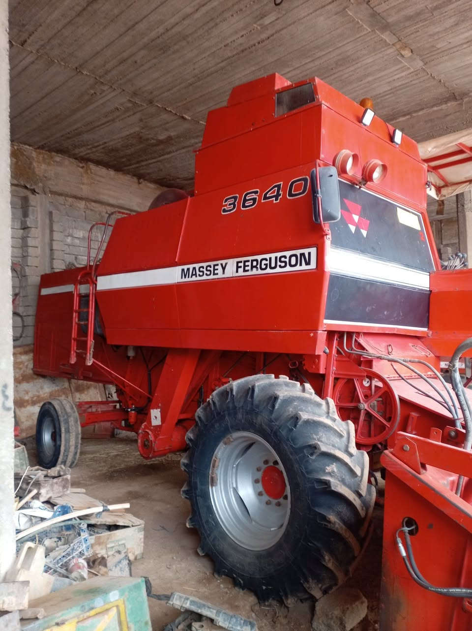 السلام عليكم موجود حاصده فوركسن موديل 99 للبيع رقم وسنويه جاهزه عل حصاد السعر الاتصال على الرقم ***********) ***********
