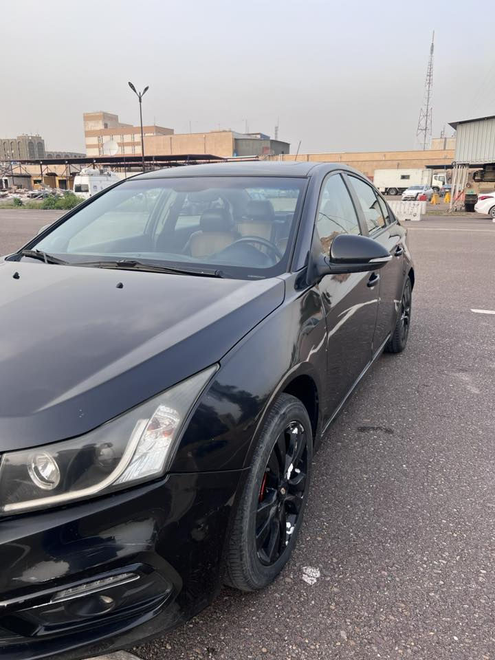 شوفرليت كروز 2016 فول فول مواصفات
سيارة خليجي 
ماشية 100 الف كيلو 
تحكم ستيرن جهتين 
شاشة وكاميرا بلادي 
فتحة سقف وبصمة تشغيل 
رادار جانبي مع اشاير بالمري 
4 بصمات للابواب 
كشنات جلد بلاد 
مكينة 1800 
قطعتين صبغ فقط بدون ضرر
رقم بغداد 
مكان السيارة حي الجهاد 
السعر 92 وبيهه مجال 
رقمي : ***********
