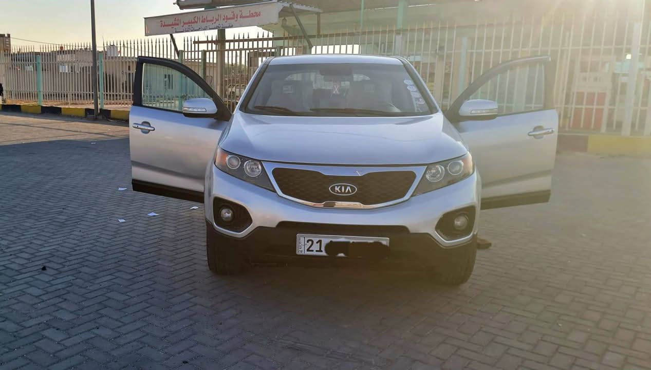 كيا سورنتو موديل ١٤ ادوات ادوات كصه جنطه مكينه كاز 
السياره دخول جديد مرقم شمالي جاهزه من كلشي 
حساسات اشاره بالمري شاشه 7راكب تبريد خلفي امامي
السعر 66 وبيها مجال بصيط حق الجيه مكان السياره البصره للاستفسار الاتصال بالرقم ***********
