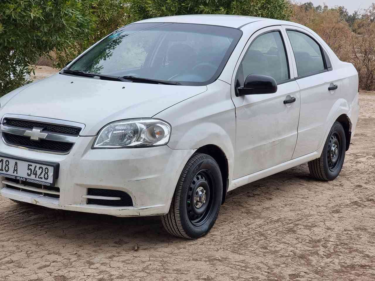 السلام عليكم 
للبيع افيو خليجي موديل ٢٠٠٨ 
محرك مسكر السعر ٥٣
***********
