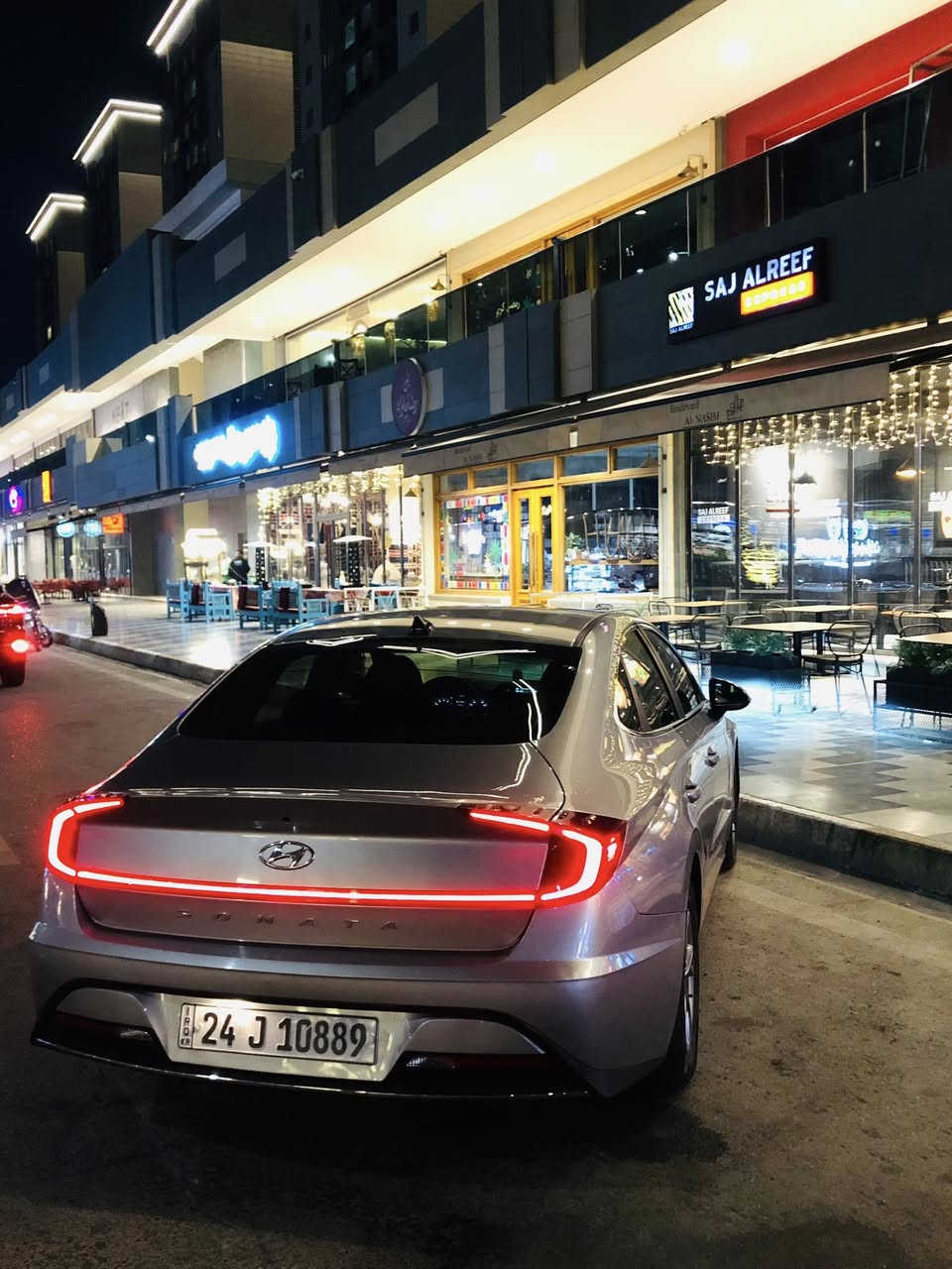 تمام 👌 هذا النص بعد التعديل مثل ما طلبت:
🚗 للبيع سوناتا 2021 وارد أمريكي

🔹 محرك 2500
🔹 كير دكم
🔹 اللون رصاصي
🔹 الداخل أسود ورصاصي

📌 الحالة:
 • حادث أمامي بنيد جاملغ (مصلح بلادي)
 • بالعراق جاملغ خلفي مبدل
 • بدون إيربگ وبدون دواخل
 • المحرك مفتوح (مجفّت بسبب الدهن تعبان)
 • السيارة خير من الله

⚙ المواصفات:
✔ تحديد مسار
✔ إطفاء ذاتي
✔ أوتو درايف
✔ 4 وضعيات قيادة
✔ لايت زينون
✔ LED نهاري

📍 رقم دهوك (تحويل أو وكالة بنفس اليوم)
📍 العنوان: بغداد

💰 السعر: 142 ورقة
📞 للاستفسار: ***********
