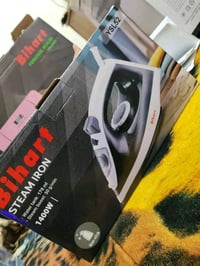 ١٠ • إلكترونيات