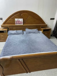 غرفه نوم للبيع  سعرها مليون وبيها مجال  الغرفه نظيفه  مكاني الغزاليه  ...