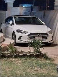 النترا للبيع موديل ٢٠١٧ خليجي رقم بغداد الجديد باسمي للاستفسار الاتصال...