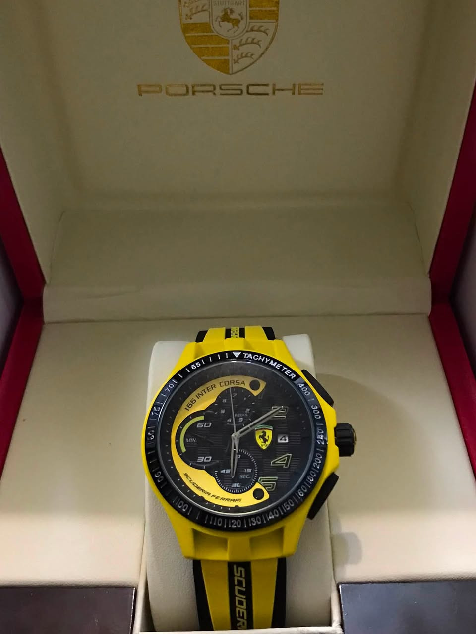 السلام عليكم 
ساعه ماركة FERRARI 
السعر 50 الف


**إذا كنت صاحب هذا الإعلان وتريد حذفه لأي سبب، رجاءا أرسل رسالة إلى الدعم الفني**