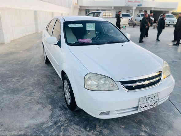 شوفليت موديل ٢٠١٠ زوور جوانه سياره كه
چوارتايه ي نوويه. گير توماتيك. 
سياره كه ١ پارچه ي هه يه بي ناوگرتن
بي سارد بي ليدران.  
سعري ٨٤$
***********
*********** كويسينجاك
