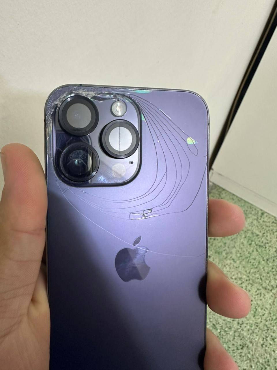 مستبدل شاشه اصليه شرط  ذاكرة 256
دبل خط بطارية 82% ضهر مكسور كلشي
موضح بل صور السعر 700 الف و بي مجال
***********
