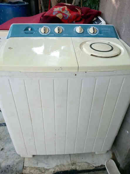 حيانية حي المربع قرب مدرسة عاشواء***********شرط الغسل وتنشيف البصرة
