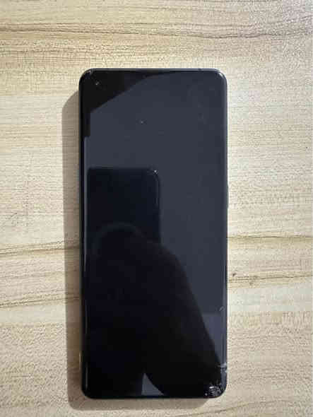 الجهاز مثل ما واضح بالصور 🔥
نظيف جداً وما بي أي مشكلة تشغيل
أكو ضربة بسيطة بالشاشة — الجهاز يشتغل ويلمّس 100%

✔️ الذاكرة: 256GB
✔️ الظهر: زجاجي أصلي
✔️ الجهاز مسوى هواي والله بس نزلت سعره بسبب الضربة
✔️ مشتريه من مكتب الأصيل

💵 السعر: 170 الف دينار فقط
🚗 توصيل لكل مكان
👐 تتأكد من الجهاز قبل الاستلام — ضمان حقك بالكامل

للمراسلة أو الاستفسار، أنا بالخدمة إن شاء الله 🙏
*********** اتصال شريحة 
 واتساب*********** بغداد
