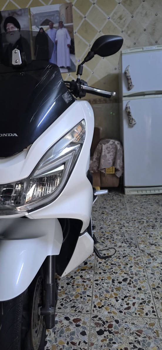 Pcx مرقم بغداد
Pcx الجيل الثاني 
مرقم بغداد وراد يابان شاصي kf مكينه 150 مكفوله من كلشي  جيب وياك فيتر وفحص دبل اسويج حساس ازدحام الدراجه بأسمي  السعر ٣٤ $ 
بغداد الحبيبيه ***********
